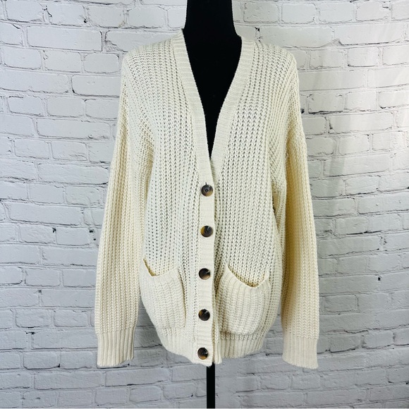 BDG Cardigan Cream Button Down Women Sweater. Size (M) - Picture 2 of 9